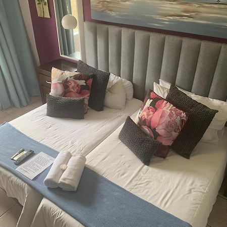 Mitchell'S Guesthouse 파로우 외부 사진