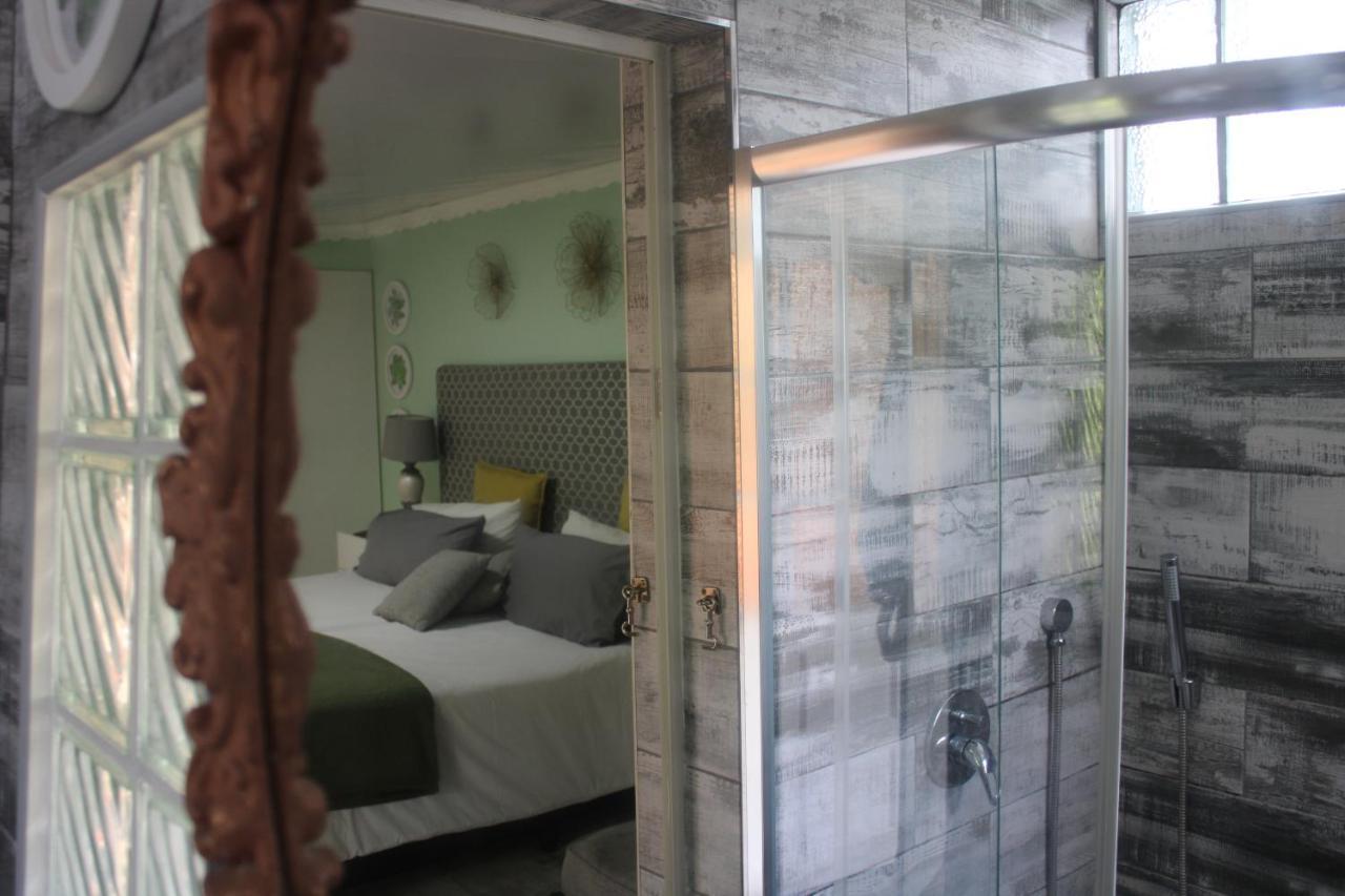 Mitchell'S Guesthouse 파로우 외부 사진