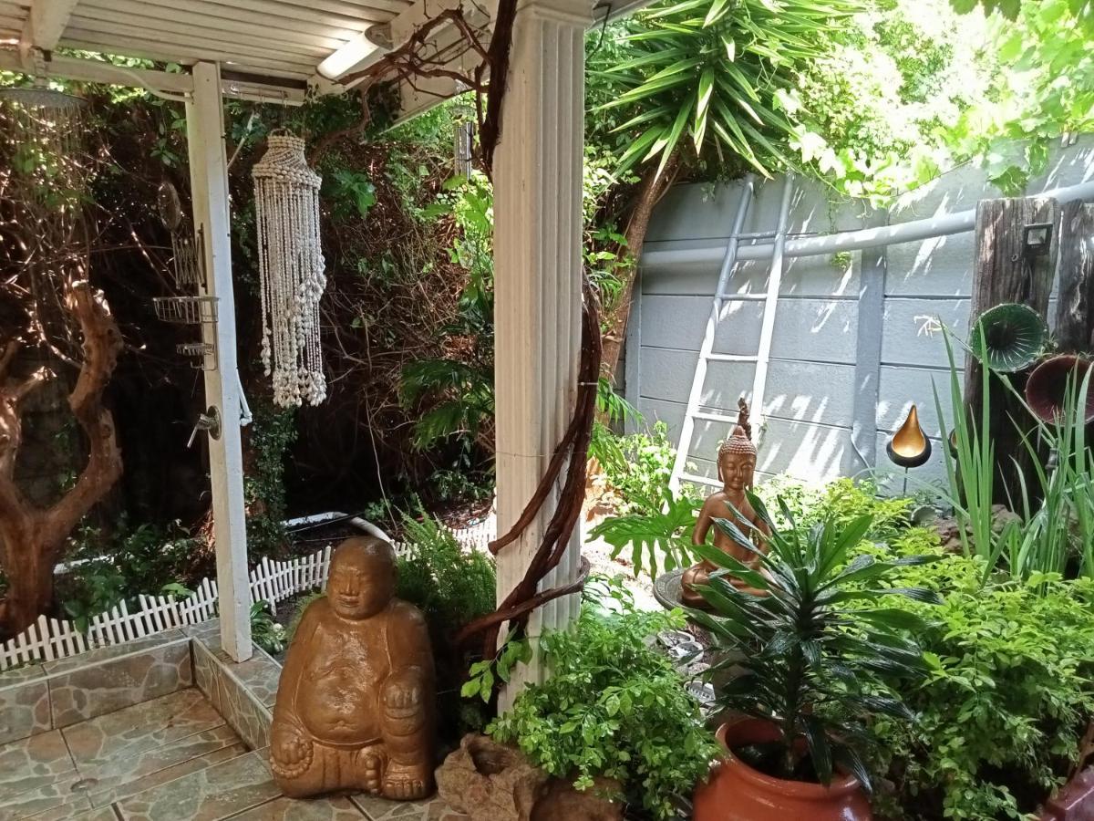 Mitchell'S Guesthouse 파로우 외부 사진