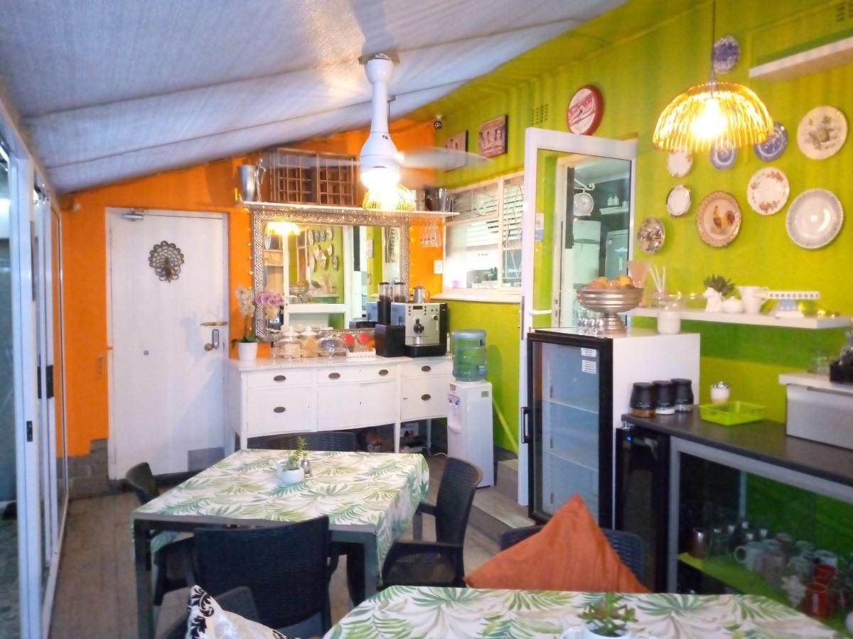 Mitchell'S Guesthouse 파로우 외부 사진