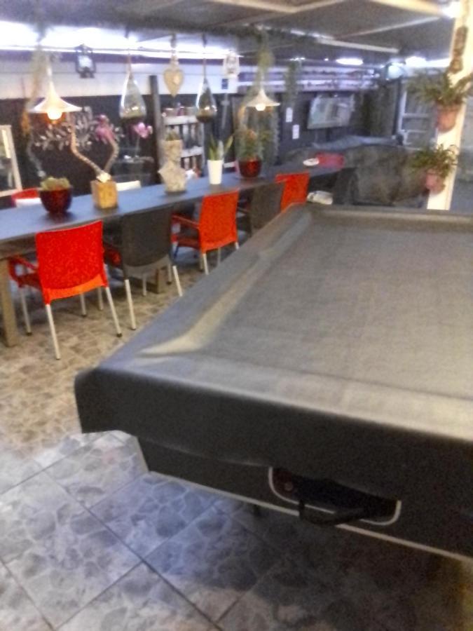 Mitchell'S Guesthouse 파로우 외부 사진